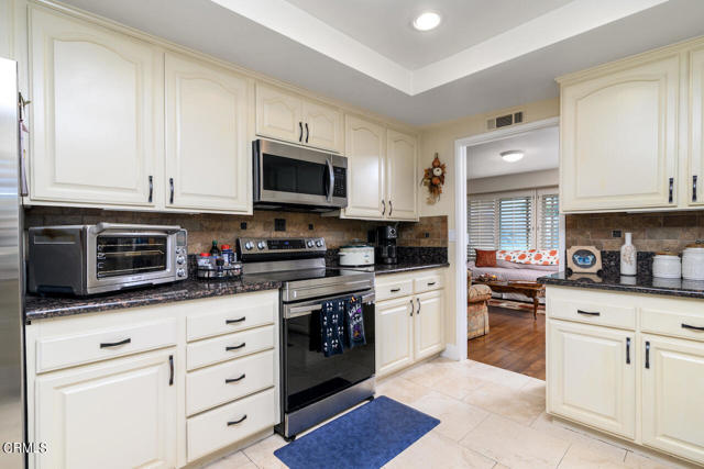 Detail Gallery Image 21 of 41 For 38034 Village 38, Camarillo,  CA 93012 - 2 Beds | 2 Baths