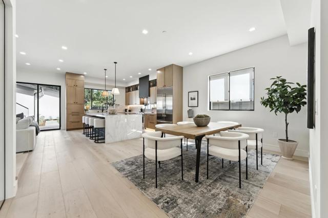 125 15th Avenue, San Mateo CA: https://media.crmls.org/mediaz/07fa52cf-d363-4e60-930a-8b5b4405e5f1.jpg