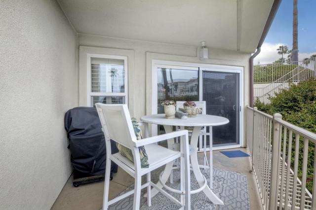 Detail Gallery Image 25 of 51 For 600 N the Strand #3,  Oceanside,  CA 92054 - 1 Beds | 1 Baths