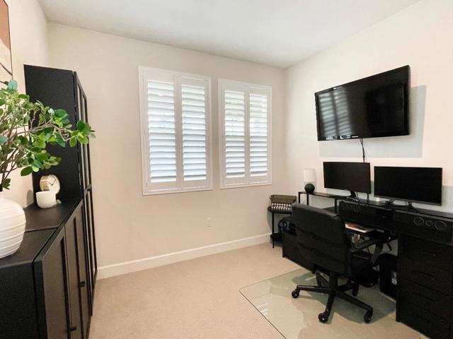 275 E Lawson Avenue, Mountain House CA: https://media.crmls.org/mediaz/07fb677a-d3e5-4d84-a769-cacdfd67ff6b.jpg