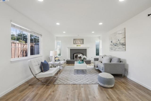 Image 6 of 53 For 5238 Brophy Dr