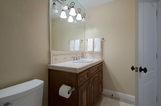 407 Mirador Court, Monterey CA: https://media.crmls.org/mediaz/07fd50c2-990a-4836-945d-fa136aba157f.jpg