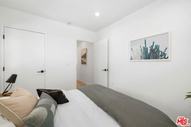 617 Micheltorena Street, Los Angeles CA: https://media.crmls.org/mediaz/07fe55d3-1868-4596-b27f-53b6dd8420f7.jpg