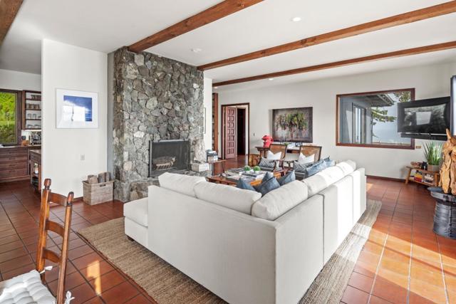 53810 Highway 1, Big Sur CA: https://media.crmls.org/mediaz/07fe6e18-1f30-4fbc-a1dc-1ff910c0d3d4.jpg
