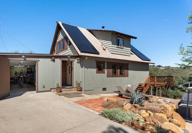 10172 Boulder Creek Road, Descanso CA: https://media.crmls.org/mediaz/08004146-baea-40aa-a0e8-1caf84e9ea08.jpg