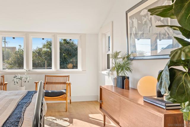 1203 N Normandie Ave, Los Angeles CA: https://media.crmls.org/mediaz/0800f773-43b5-4afc-807f-6e6ce4bd9d37.jpg