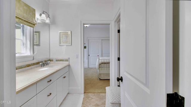 1929 Lyans Drive, La Canada Flintridge CA: https://media.crmls.org/mediaz/08021649-80cd-454d-ac28-f6306f6da1f2.jpg