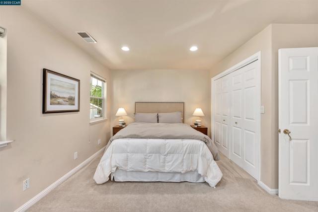 48 Sterling Way, Lafayette CA: https://media.crmls.org/mediaz/08022d7a-9eb0-4549-909a-728ccbab340e.jpg