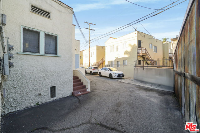 1533 6th Avenue photo 19