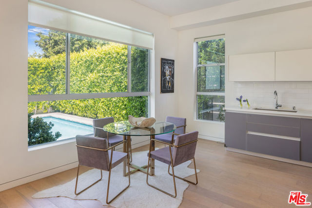 Image 13 of 31 For 139 Edinburgh Avenue