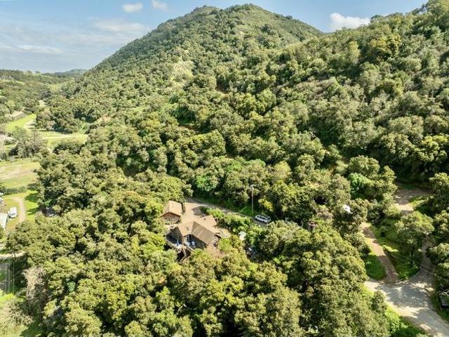 4101 San Juan Canyon Road, San Juan Bautista CA: https://media.crmls.org/mediaz/0802bb83-e945-4704-bd29-49d62156243c.jpg