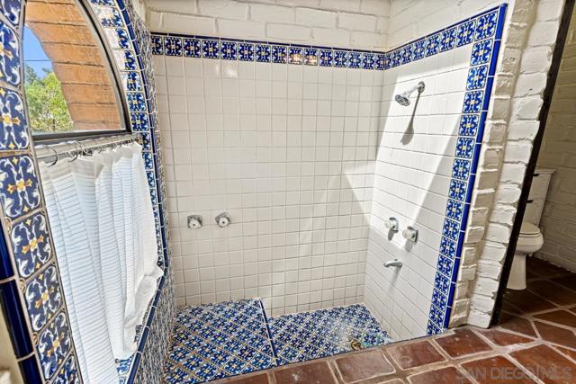 18940 Littlefield Lane, Valley Center CA: https://media.crmls.org/mediaz/0802f1b8-fac2-43d1-ad15-5981e4c3722e.jpg