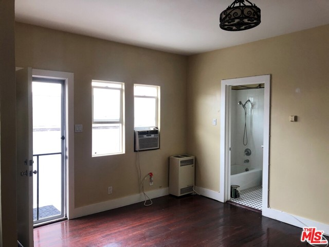 Photo of 4525 Fountain Avenue #103, Los Angeles, CA 90029