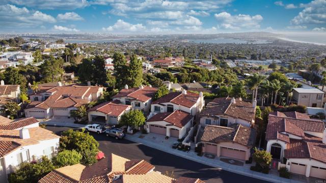 Detail Gallery Image 55 of 67 For 1353 Caminito Arriata, La Jolla,  CA 92037 - 4 Beds | 3/1 Baths