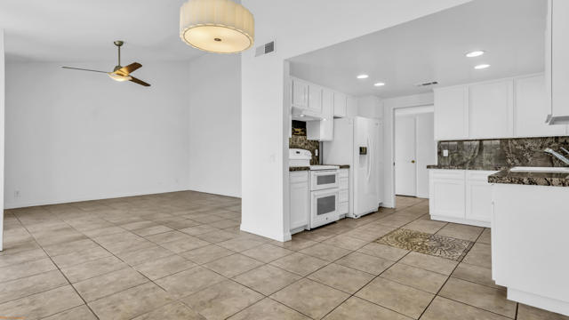 1000 Saint Thomas Circle, Palm Springs, CA 92264