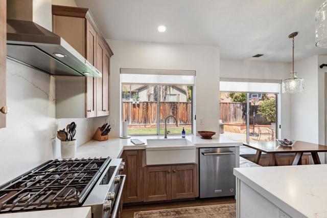 15202 Monticello Way, Morgan Hill CA: https://media.crmls.org/mediaz/08048c9e-ebd8-4df9-b00e-1499f5a279bb.jpg