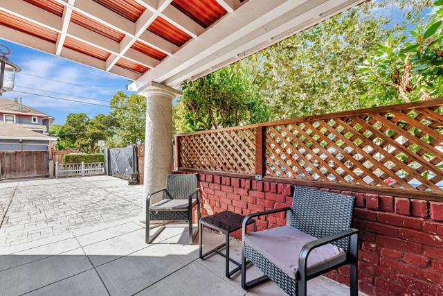 101 S 13th Street, San Jose CA: https://media.crmls.org/mediaz/0804bf62-c817-4520-90b2-5a31707cc80a.jpg