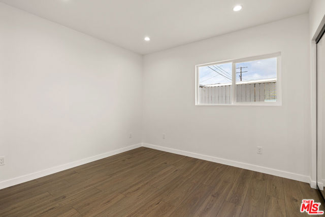 1558 W 47th Street, Los Angeles CA: https://media.crmls.org/mediaz/0805337a-2344-47d6-95b3-854ae3e29c40.jpg