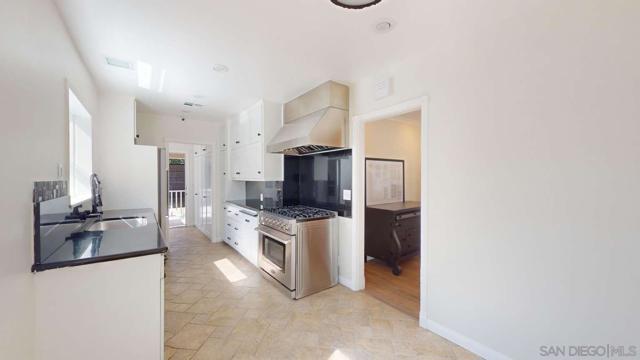 Image 11 of 52 For 2230 Waltonia Dr