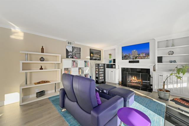 7953 Cinthia St, La Mesa CA: https://media.crmls.org/mediaz/0805ddbb-4a51-4b71-9b01-fe2c01eda5c1.jpg