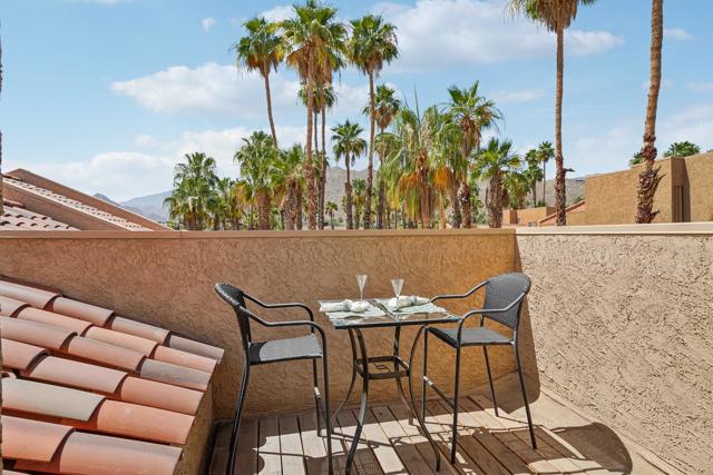73475 Foxtail Lane, Palm Desert CA: https://media.crmls.org/mediaz/0806d38e-ad58-4f7c-bb08-172ffd4ff659.jpg