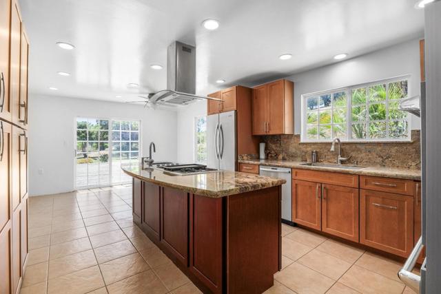 134 Trabing Road, Watsonville CA: https://media.crmls.org/mediaz/0807b0a7-e465-499d-8f60-e9a09dbd4958.jpg