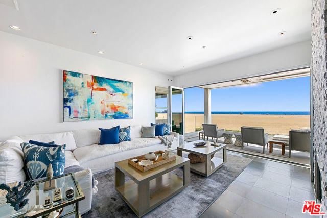 1341 Palisades Beach Road, Santa Monica CA: https://media.crmls.org/mediaz/0807eaae-34e3-47c7-8d69-83ffaf4890a9.jpg