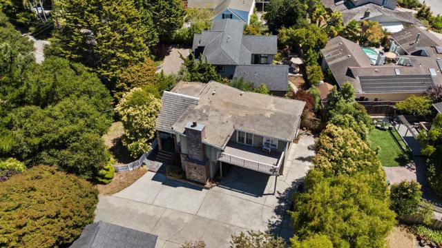 674 Clubhouse Drive, Aptos CA: https://media.crmls.org/mediaz/080823e9-6c1b-4037-b9a8-d640c49c443b.jpg