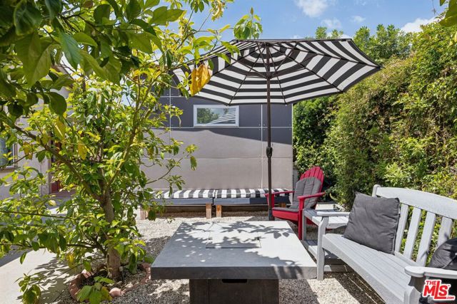 29429 Trailway Lane, Agoura Hills CA: https://media.crmls.org/mediaz/080837f4-acfd-436f-a6a1-669c9bea5889.jpg