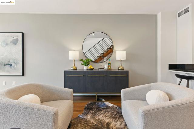 1213 67Th St, Oakland CA: https://media.crmls.org/mediaz/080899d5-8569-42f5-b658-f6917fd7b9e0.jpg