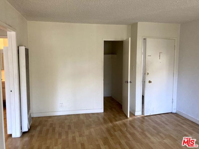 1338 14TH Street, Santa Monica CA: https://media.crmls.org/mediaz/0808a959-79b2-40a2-be22-d845c4823b8a.jpg