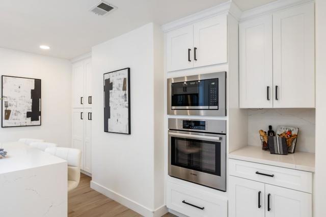 2064 Rialto Court, Mountain View CA: https://media.crmls.org/mediaz/08090adc-413f-46fb-8eed-6feac233d0e8.jpg