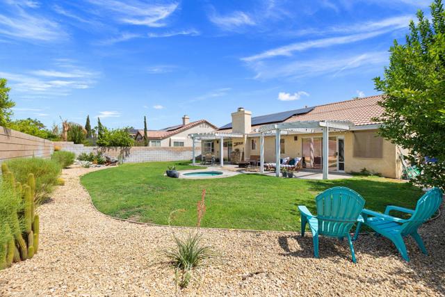 42639 Devonshire Street, Palm Desert CA: https://media.crmls.org/mediaz/08091268-f068-45f1-8b32-f6257af72ac8.jpg