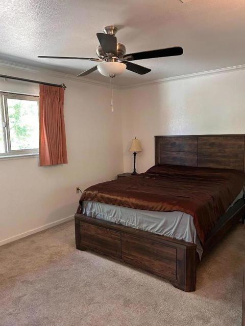 754 Meadowlark Avenue, Los Banos CA: https://media.crmls.org/mediaz/08093cc1-5c43-425c-a139-35f3e3db0d76.jpg