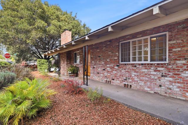 1001 Maywood Drive, Belmont CA: https://media.crmls.org/mediaz/0809c063-2936-4a61-855b-22bb979f2cbf.jpg