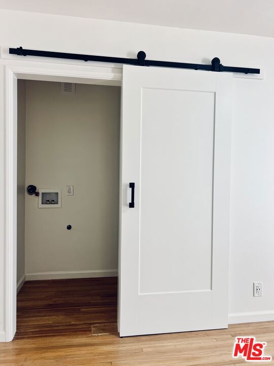 1839 N NORMANDIE Avenue, Los Angeles CA: https://media.crmls.org/mediaz/0809e53e-78e4-4df1-bff3-90d439f5b5c1.jpg