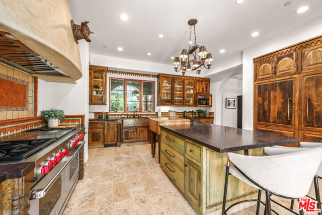 5850 Lapworth Drive, Agoura Hills CA: https://media.crmls.org/mediaz/080ba114-abf5-42a4-ac10-e6ecd453516c.jpg