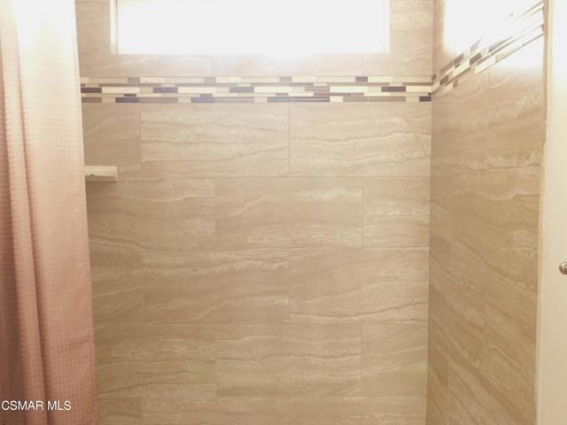 467 Sundance Street, Thousand Oaks CA: https://media.crmls.org/mediaz/080c7948-9059-42ce-a04c-9abf62429927.jpg