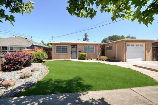 1320 Ventura Avenue, Livermore CA: https://media.crmls.org/mediaz/080cf81d-7cac-46bf-b267-a6922e77c294.jpg