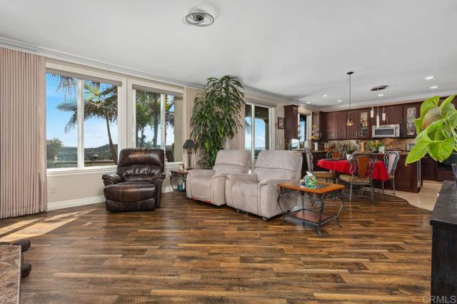 2183 Coast Avenue, San Marcos CA: https://media.crmls.org/mediaz/080dae40-0723-4514-897d-2643f2fae387.jpg