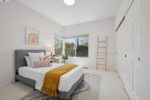 447 Donner Way, San Ramon CA: https://media.crmls.org/mediaz/080ec3e7-49a8-4649-a794-cf46a20e53f6.jpg