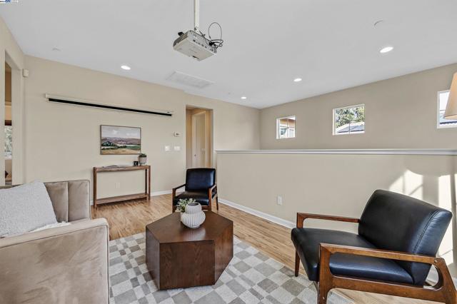 Image 22 of 43 For 1705 Hummingbird Way