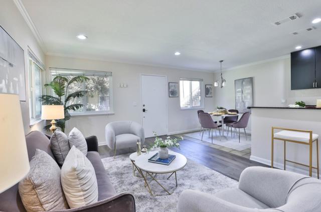 4768 Hatfield Walk, San Jose CA: https://media.crmls.org/mediaz/080fc328-6e78-4e4e-88f8-ee2ebf011497.jpg