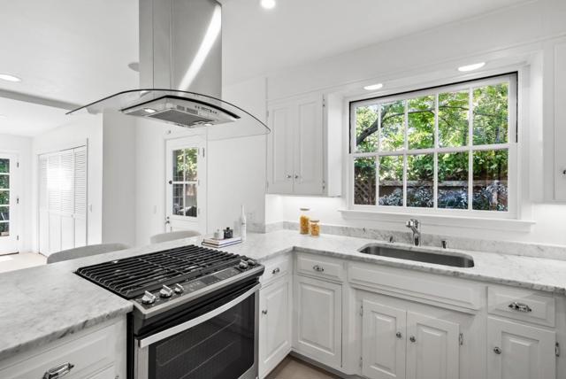 Image 8 of 50 For 345 Tennyson Avenue