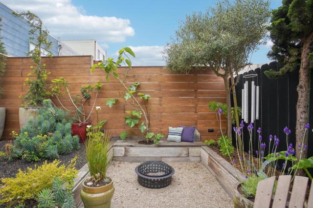 2183 45th Avenue, San Francisco CA: https://media.crmls.org/mediaz/080fffd1-1f09-4e5e-bbcb-d9bf6185df69.jpg