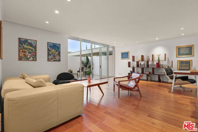 2170 Century Parkway, Los Angeles CA: https://media.crmls.org/mediaz/08108ba4-d6f4-4d56-9c20-87aec3b470eb.jpg