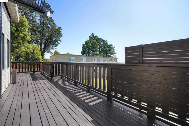 921 Clark Place, El Cerrito CA: https://media.crmls.org/mediaz/0810f005-9e49-4fa8-88a6-49e66aa619e0.jpg
