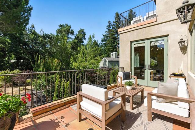 45 Sneckner Court, Menlo Park CA: https://media.crmls.org/mediaz/08122ea1-fa13-435f-ae49-776f8cbba946.jpg