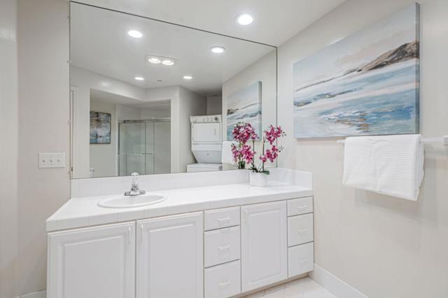 518 Almer Road, Burlingame CA: https://media.crmls.org/mediaz/08123906-0523-4aed-a997-5e09daa8bfae.jpg