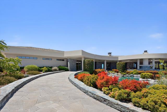 Detail Gallery Image 34 of 40 For 17534 Los Morros, Rancho Santa Fe,  CA 92067 - 4 Beds | 4/2 Baths